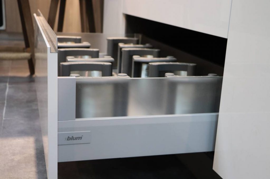 廚房櫥櫃抽屜設(shè)計規(guī)劃